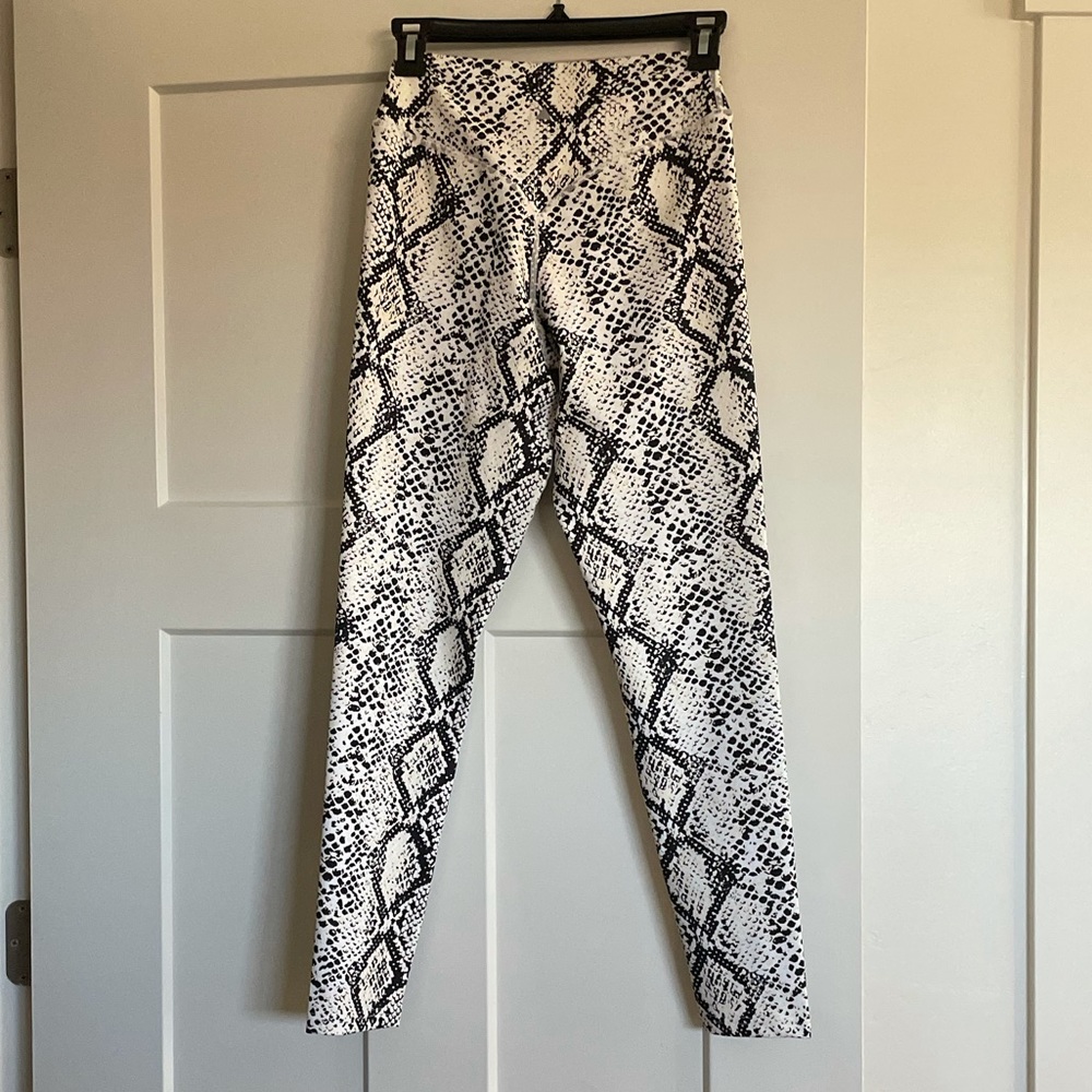 Balance Athletica leggings